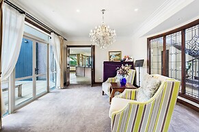 Countryside Zen Estate - Views and Pool