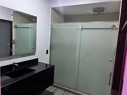 MOTEL DUBAI