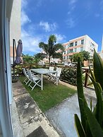 Flat 110 Muro Alto CC by LaPlaya