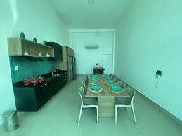 Flat 110 Muro Alto CC by LaPlaya