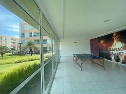 Flat 110 Muro Alto CC by LaPlaya