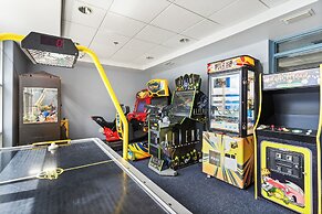 Renovated Condo 2mil away from Disney