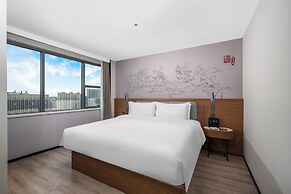 UrCove by Hyatt Suzhou Shantang Street