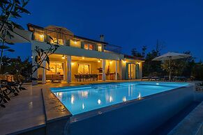 Villa Beachfront With 4 Bedrooms and 3 5 Bathrooms