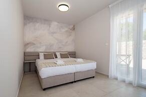 Holiday House Jewel With Private Pool
