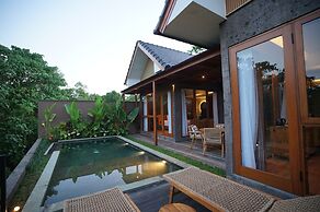The Shanti Graha Villas