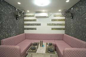 HOTEL KASTURI PALACE