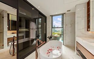 Bluesky Zeit River Metropole Apt Hotel