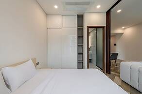 Bluesky Zeit River Metropole Apt Hotel