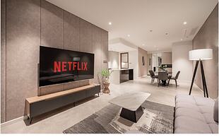 Bluesky Zeit River Metropole Apt Hotel