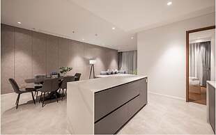 Bluesky Zeit River Metropole Apt Hotel