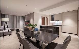 Bluesky Zeit River Metropole Apt Hotel