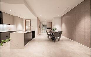 Bluesky Zeit River Metropole Apt Hotel