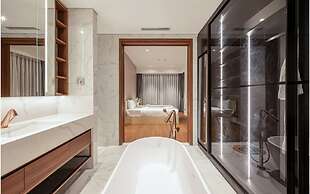 Bluesky Zeit River Metropole Apt Hotel