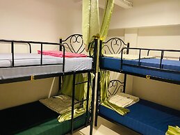 Lemon Tree Khaosan Hostel