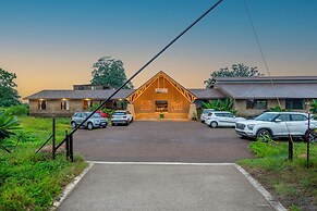 Sterling Orient Woods Pench