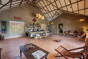 Sterling Orient Woods Pench