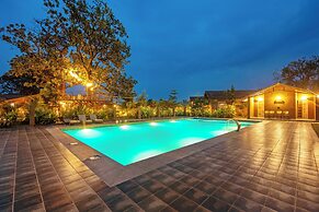 Sterling Orient Woods Pench