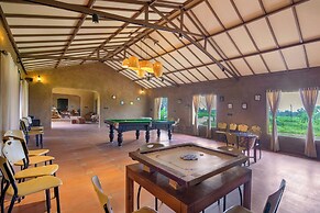 Sterling Orient Woods Pench