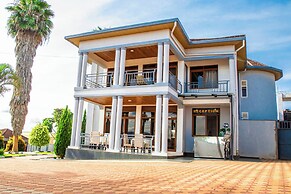 Net Luna Villa Hotel and Tours