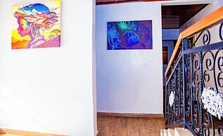 Net Luna Villa Hotel and Tours