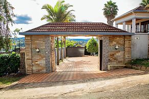 Net Luna Villa Hotel and Tours