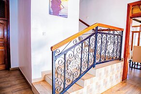 Net Luna Villa Hotel and Tours