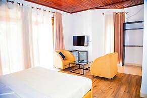 Net Luna Villa Hotel and Tours