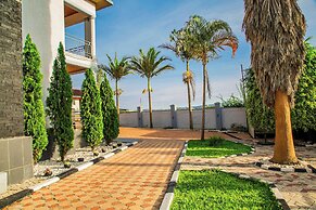 Net Luna Villa Hotel and Tours