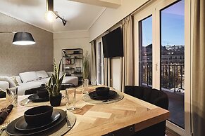 Kova Residence, Acropolis by Aura Homes