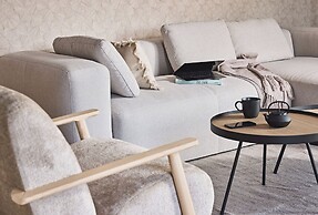 Kova Residence, Acropolis by Aura Homes