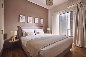 Kova Residence, Acropolis by Aura Homes