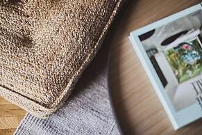 Kova Residence, Acropolis by Aura Homes