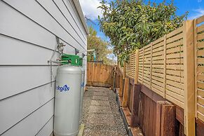 Coastal Living Retreat close to Beaches