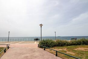 Cozy Apartment Next to Alimos Beach