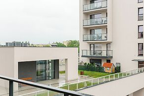 Lumina 3-room apart on Drewnowska