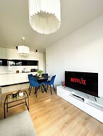 Lumina 3-room apart on Drewnowska