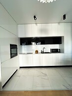 Lumina 3-room apart on Drewnowska