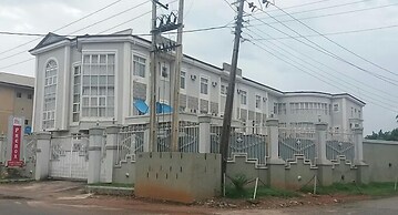 Prenox Hotel and Suites