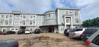 Prenox Hotel and Suites