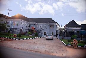 Lawsons Residence and Suites