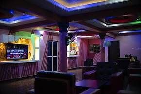 Lawsons Residence and Suites