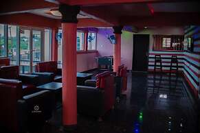 Lawsons Residence and Suites