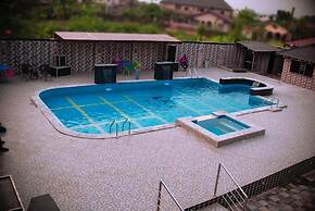 Lawsons Residence and Suites