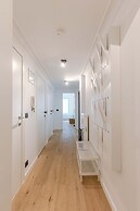 Modern 3-bedroom Apartment Family-friendly Touches