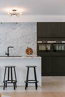 Modern 3-bedroom Apartment Family-friendly Touches