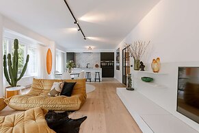 Modern 3-bedroom Apartment Family-friendly Touches