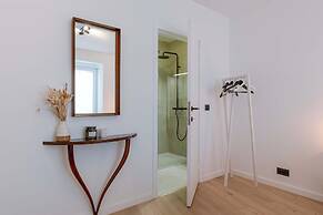 Modern 3-bedroom Apartment Family-friendly Touches