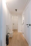 Modern 3-bedroom Apartment Family-friendly Touches