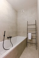 Modern 3-bedroom Apartment Family-friendly Touches